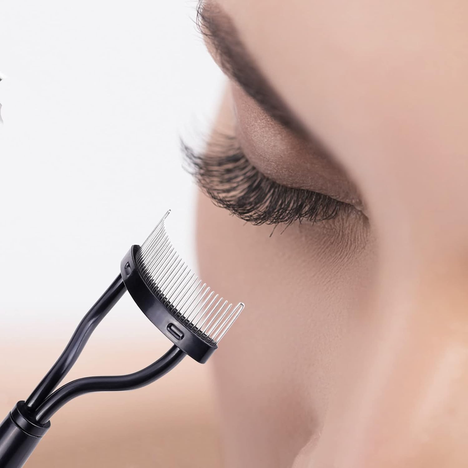 Eyelash Comb MSQ Eyelash Separator Mascara ApTLicator Eyelash Definer With Comb Cover Arc Designed Cosmetic Brushes Tool Black (1PCS)