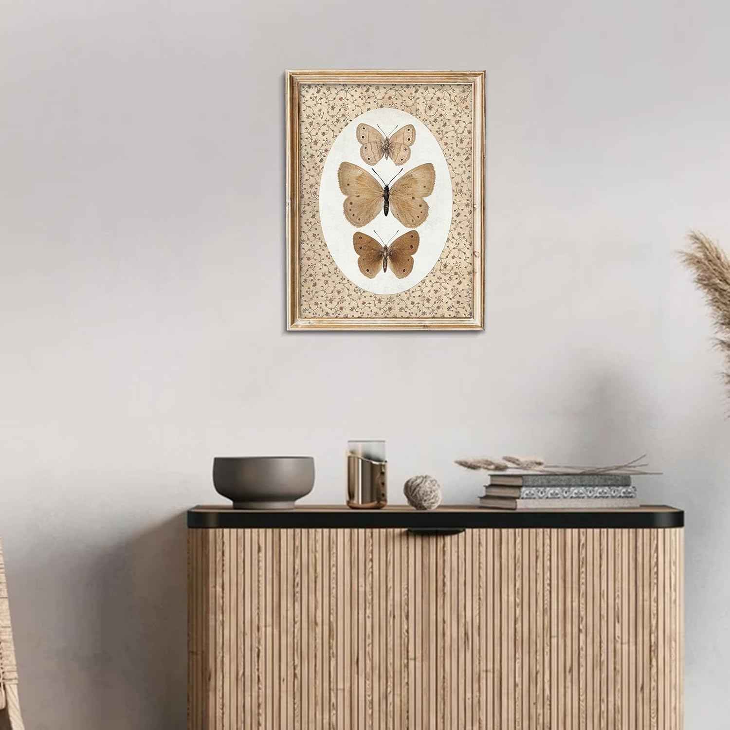 uniro Vintage Butterfly Canvas Wall Art, Bedroom Bathroom Shelf Retro Butterfly Illustration Room Decor, Canvas Prints, Posters Wall Decor Antique Paintings Home Farmhouse Wall Decor