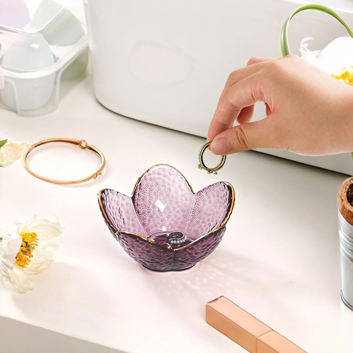 PurTLe Flower Jewelry Dish Glass Ring Holder Dish Jewelry Tray Cute Vanity Organizer Aesthetic Nightstand Bathroom Room Decor Trinket Dish Mothers Day Friendship Christmas Birthday Gifts for Women