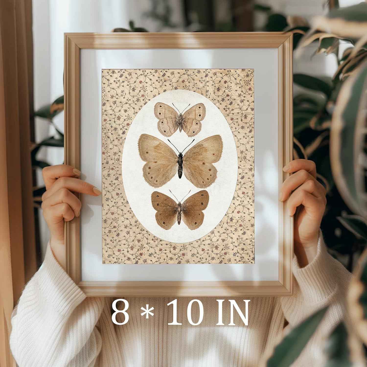 uniro Vintage Butterfly Canvas Wall Art, Bedroom Bathroom Shelf Retro Butterfly Illustration Room Decor, Canvas Prints, Posters Wall Decor Antique Paintings Home Farmhouse Wall Decor