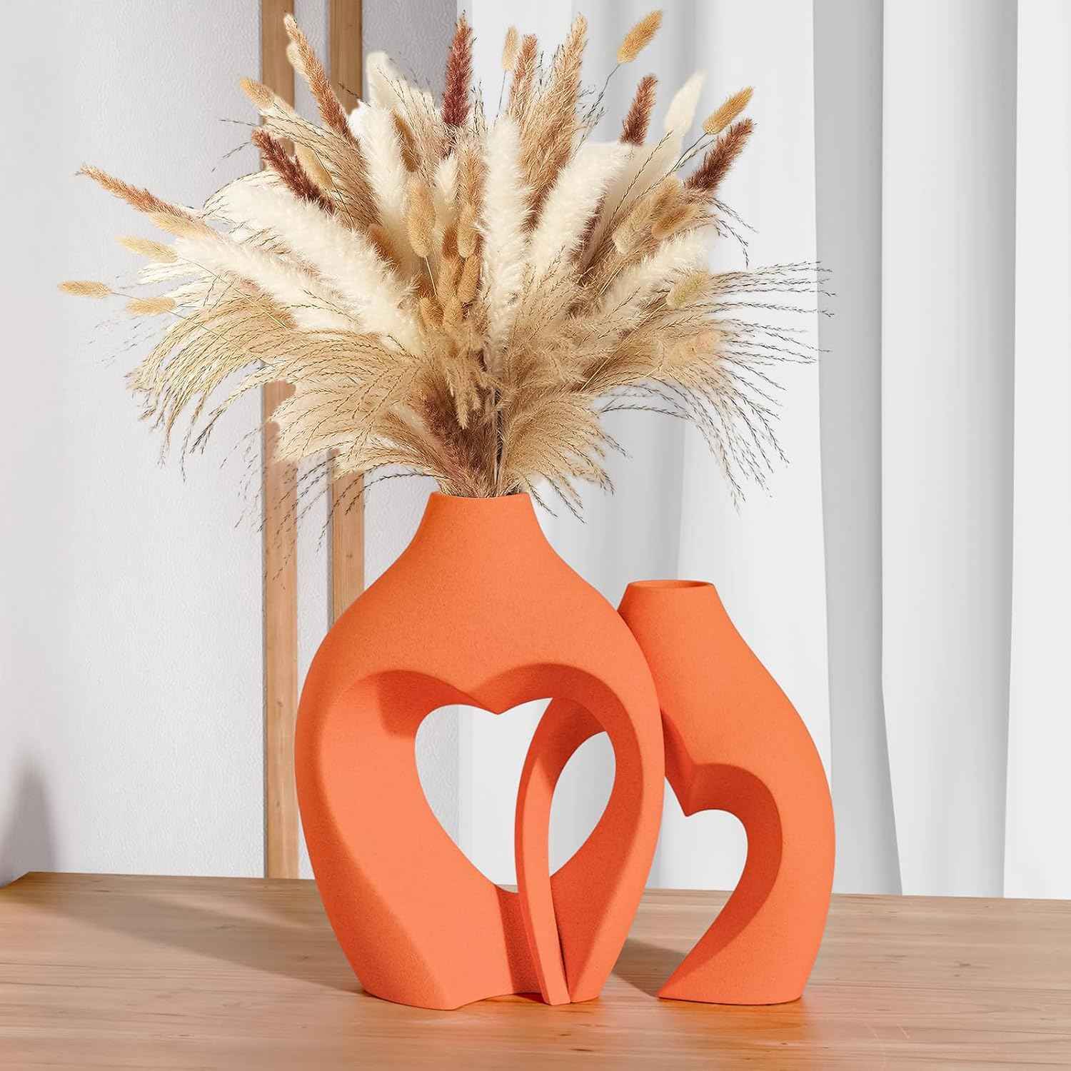 White Vases for Decor, Heart Shaped Ceramic Vase Set of 2, Nordic Heart Shaped Vases, Minimalist Decorative Vase for Table Centerpiece Wedding Dining Living Room Office House Decoration