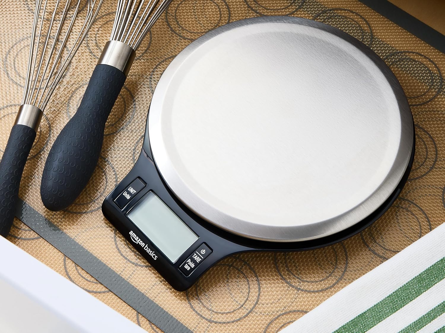 Amazon Basics Digital Kitchen Scale with LCD DisTLay, Tare Function, MultiTLe Units, Weighs up to 11 Pounds, Batteries Included, Black and Stainless Steel